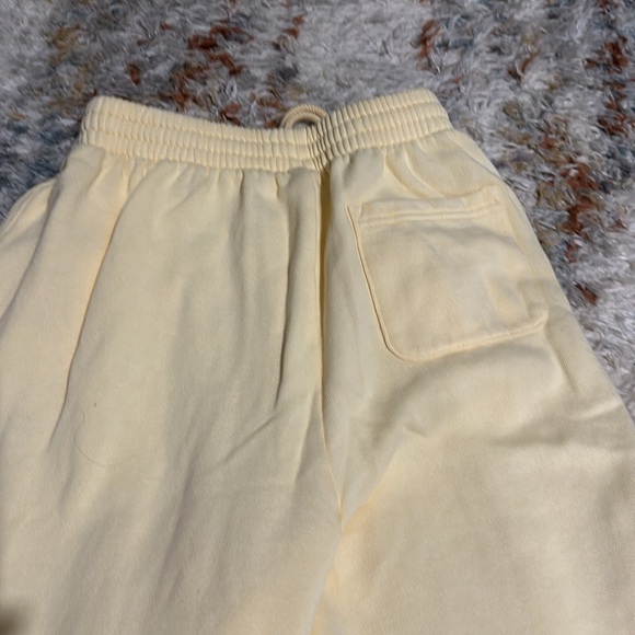 💥 LIKE NEW VS PINK PANTS 💥 - Picture 3 of 4